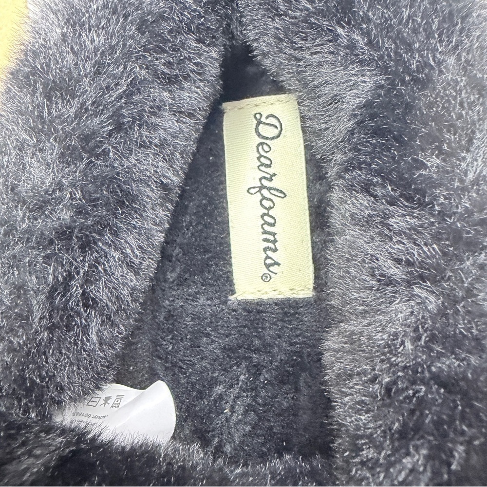 Dearfoams Black Memory Foam Slippers - Picture 3 of 8